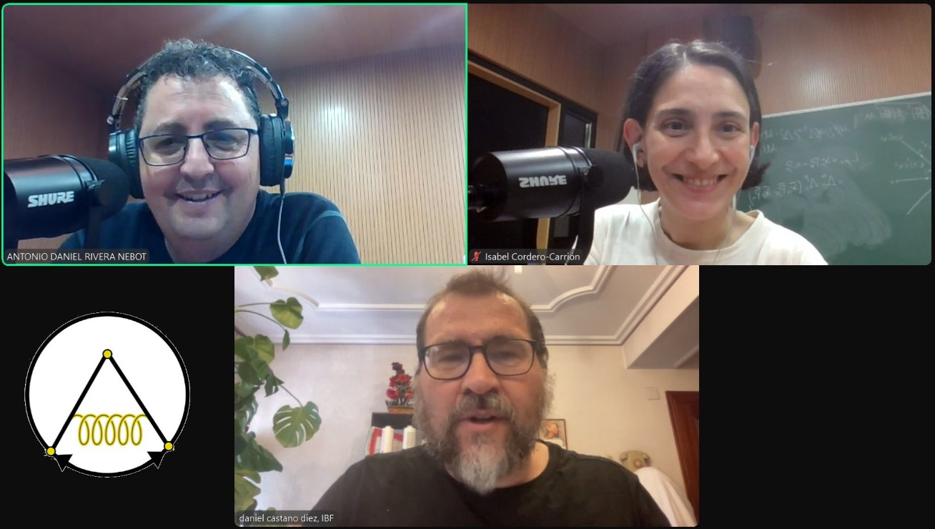 Daniel Castaño talks about "Electrons to visualize cells" on the podcast "Oscilador Armónico"